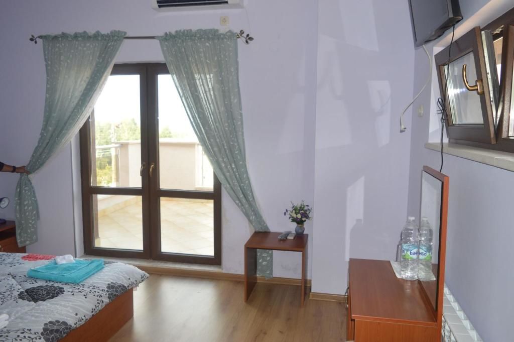 Гостевой дом Guest House Camellia Берковица